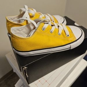 Converse Kids Yellow low top sneakers